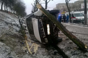 В Могилеве Opel протаранил и опрокинул маршрутку с пассажирами‍