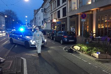 Вооруженный ножом водитель врезался в группу пешеходов в Германии