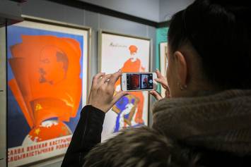 Выставка, посвященная советской графике, открылась в Минске