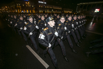 Лукашенко примет участие в торжественных мероприятиях к 100-летию белорусской милиции