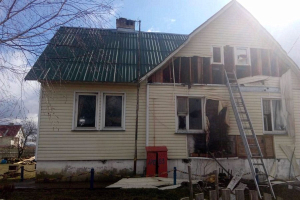 Школьница, находившаяся в гостях, погибла в результате пожара в Пуховичском районе