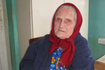 "Все держится на вере". 100-летняя могилевчанка рассказала о своем долгом веке