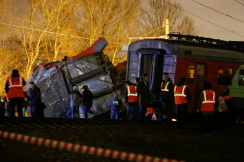 Столкновение поезда «Москва — Брест» с электричкой. Подробности