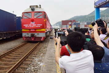 Из китайского Шэньчжэня в Беларусь отправился первый контейнерный поезд