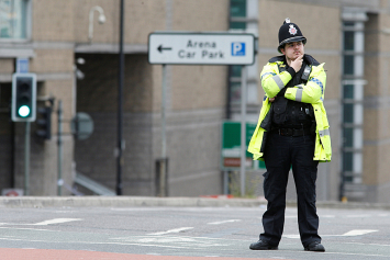 Полиция располагает информацией о личности исполнителя теракта в Манчестере