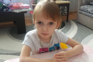 Семилетней Саше Якушенко требуются средства на реабилитацию