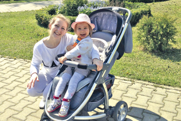 Двухлетней Софии Сосенковой требуется срочная реабилитация