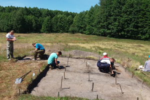 В Беловежской пуще на месте будущего скансена возобновлены раскопки