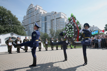 Фоторепортаж. В Минске открыли памятник пропавшим без вести в Афганистане