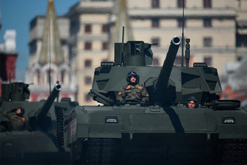 Когда танк "Армата" поступит в армию РФ?