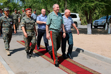 Делегация внутренних войск Беларуси побывала в Центре подготовки спецподразделений Казахстана