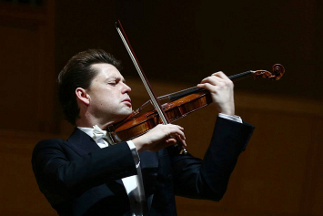 8 октября на Международном фестивале Юрия Башмета выступит один из лучших скрипачей современности Юлиан Рахлин