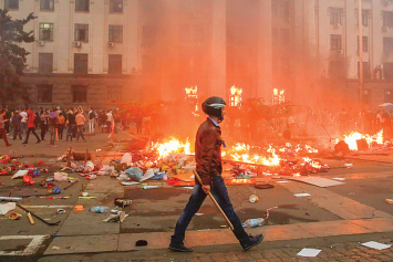 Суд признал невиновными обвиняемых по делу о беспорядках и пожаре в Доме профсоюзов в Одесса 2 мая 2014 года
