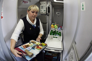 Чем кормят пассажиров «Аэрофлот» и «Белавиа»?