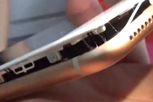Фотофакт: iPhone 8 Plus взорвался во время подзарядки
