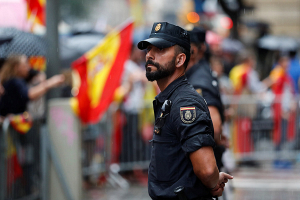Стрельба возле избирательного участка в Каталонии: четверо пострадавших