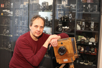 Новополочанин собрал более 600 старых фотоаппаратов 
