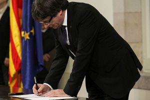 Глава Каталонии подписал декларацию о независимости