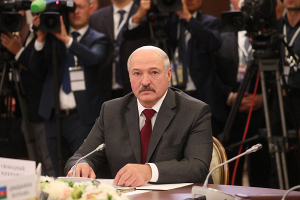 Заявления о востребованности СНГ надо подкреплять конкретными шагами в экономической сфере — Лукашенко