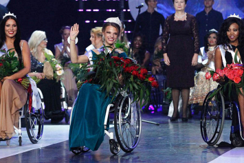 Александра Чичикова завоевала титул «Мисс мира на инвалидной коляске»