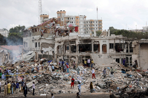 Число погибших из-за взрыва в Сомали возросло до 276 человек, около 300 пострадали (видео)