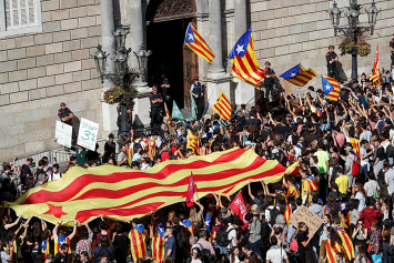Политическая игра Мадрида и Барселоны: проведут ли в Каталонии досрочные выборы?
