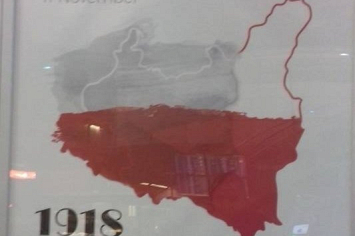 Почему на картах в варшавском аэропорту Беларусь оказалась в составе Польши