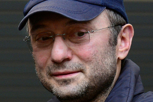 Керимова выпустили под залог и обязали не покидать Францию