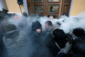 Саакашвили назвал штурм Октябрьского дворца в Киеве провокацией
