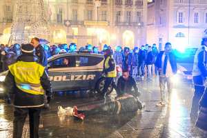 В Турине взорвалась самодельная бомба: есть пострадавшие