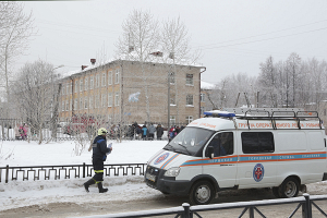 Полиция проверяет связь между нападениями на школы в Перми и Улан-Удэ 