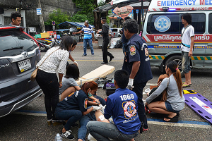 Три человека погибли, более 20 ранены при взрыве на рынке в Таиланде
