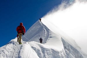 Два альпиниста из Беларуси пропали на Эльбрусе