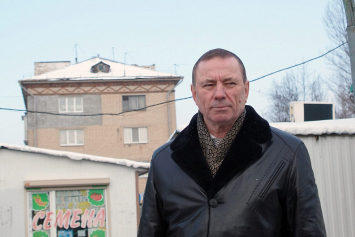 Депутат Могилевского горсовета помог своим избирателям сохранить мини-рынок, который собирались закрыть
