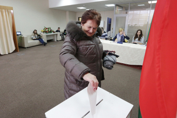 Избирательные участки в Минске не пустовали даже перед закрытием