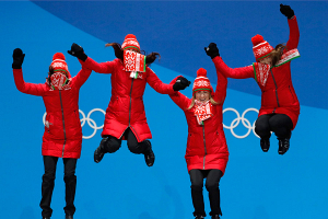 Белорусским биатлонисткам вручили золотые олимпийские медали