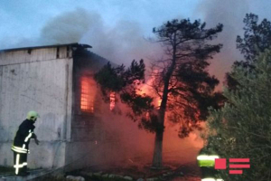 В Баку при пожаре в наркологическом центре погибли 24 человека 