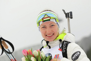Домрачева выиграла масс-старт на этапе Кубка мира в Тюмени