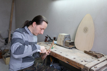 Мастера предлагают создать в Пинске центр по реставрации и изготовлению музыкальных инструментов
