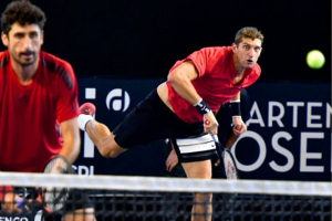 Мирный и Освальд вышли в четвертьфинал турнира в Хьюстоне
