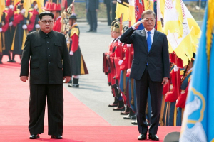 Состоялась историческая встреча глав КНДР и Республики Корея