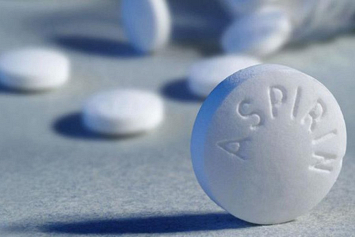 Аспирин повышает риск развития рака кожи только у мужчин