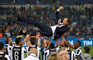 "Ювентус" разгромил "Милан" и в четвертый раз подряд выиграл Кубок Италии по футболу
