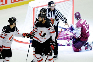 Сборная Канады лишь в овертайме дожала команду Латвии на ЧМ по хоккею