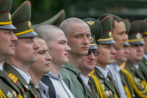 В белорусской армии началась отправка в войска призывников, этой весной будет призвано 10 тыс. человек