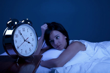 Ученые: поздний отход ко сну может привести к болезни Альцгеймера