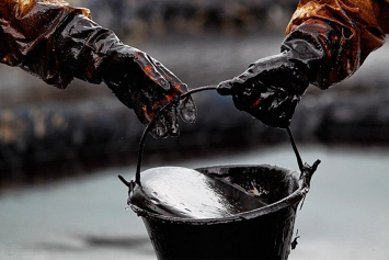 Прогнозы не сбылись. Цена на нефть марки Brent упала на 2% после встречи ОПЕК+