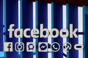 Facebook оштрафуют на 500 тысяч фунтов стерлингов за передачу личных данных Cambridge Analytica