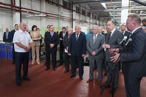 «Двойка с минусом» — Лукашенко оценил работу по развитию Оршанского инструментального завода