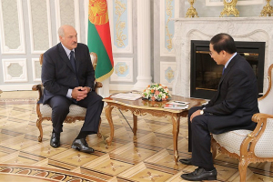 Лукашенко: Беларуси и Вьетнаму надо подтягивать торговлю до уровня политических отношений